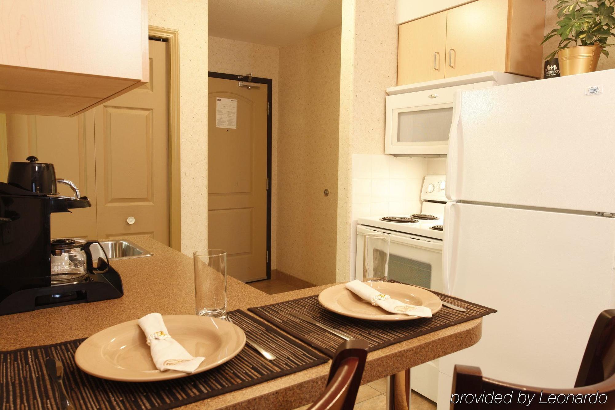 Pomeroy Inn And Suites Chetwynd Dış mekan fotoğraf